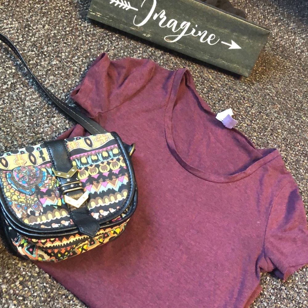 Basic Burgundy Tee